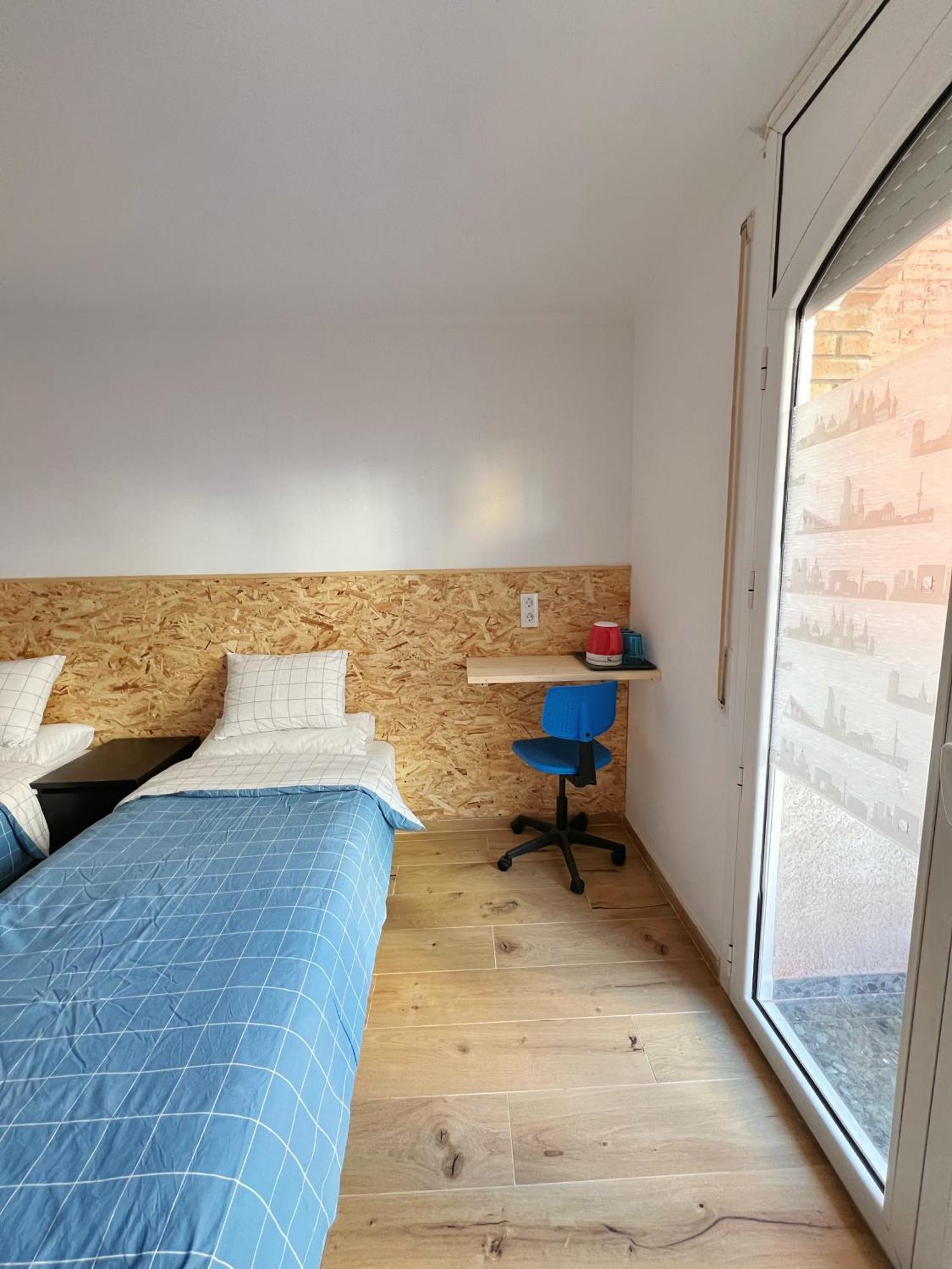 Fudodo舒适3 Beds Hotel L'Hospitalet de Llobregat Exterior photo